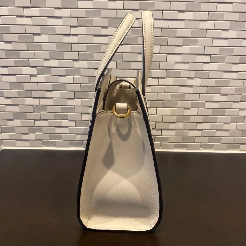 Gucci Beige Leather Tote with Bow Accent - Picture 4 of 9